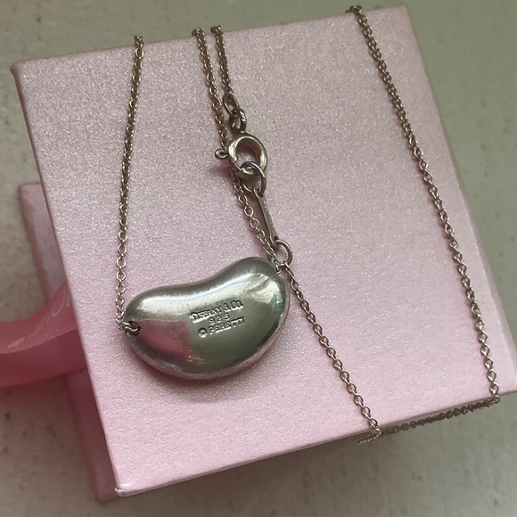 FULL INCLUSION TIFFANY’S ELSA PERETTI ICONIC BEAN NECKLACE - 16” Chain 🫘 - Picture 1 of 10